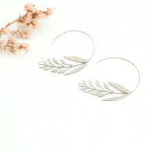 Load image into Gallery viewer, Leaf Hoops