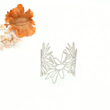 Load image into Gallery viewer, Daisy Cuff
