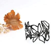 Load image into Gallery viewer, Madonna Lily Cuff
