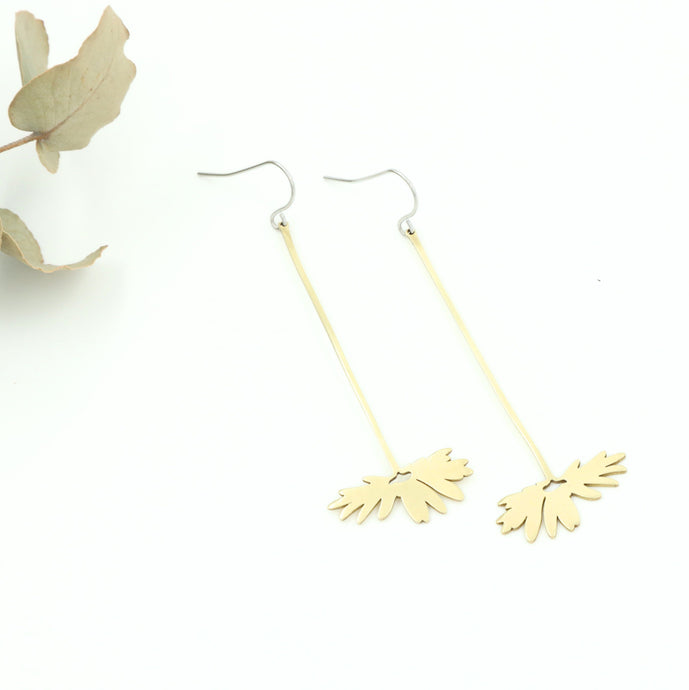 Solid Daisy Earrings