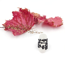Load image into Gallery viewer, Baby&#39;s Breath ring ~ Gypsophila
