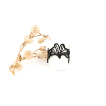 Load image into Gallery viewer, Petunia Petal Ring
