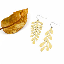 Load image into Gallery viewer, Seaweed Earrings
