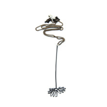 Load image into Gallery viewer, Single Daisy Choker
