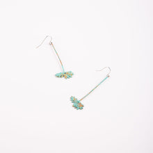 Load image into Gallery viewer, Solid Daisy Earrings
