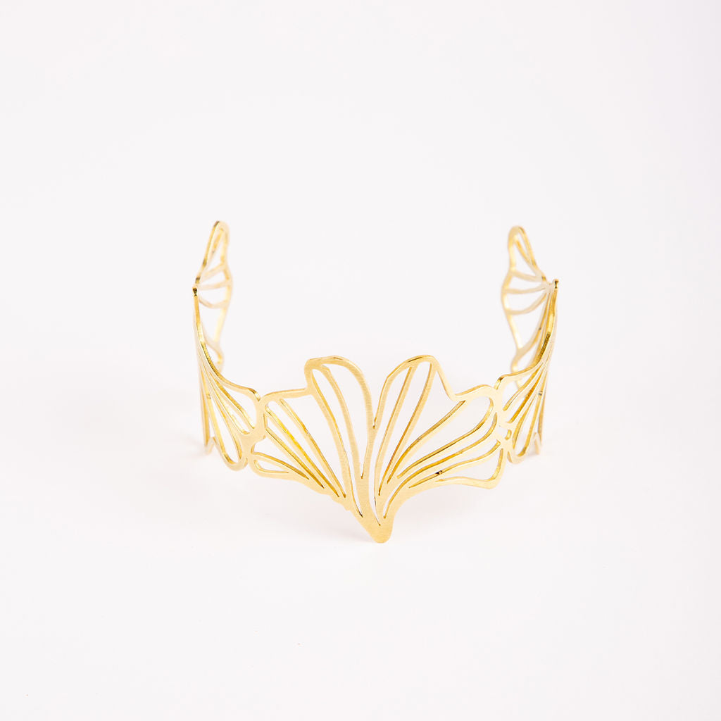 Petunia Petal Cuff