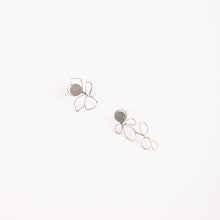 Load image into Gallery viewer, Sprout Stud Earrings
