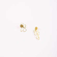 Load image into Gallery viewer, Sprout Stud Earrings
