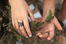 Load image into Gallery viewer, Fern Ring
